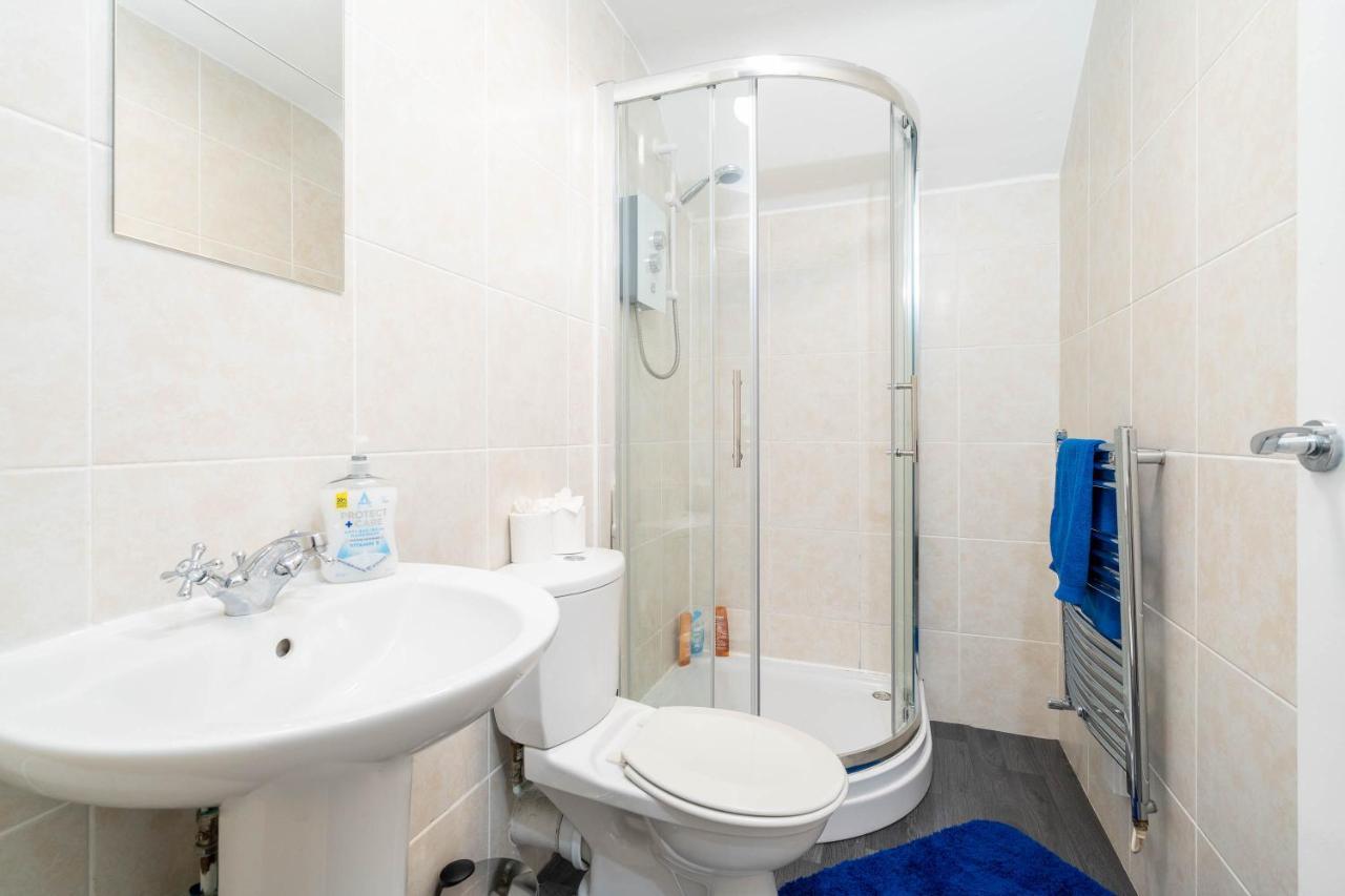 Three Bedroom Apartment- One Choice Stays Serviced Accommodation- Jewellery Quarter Birmingham Exterior photo