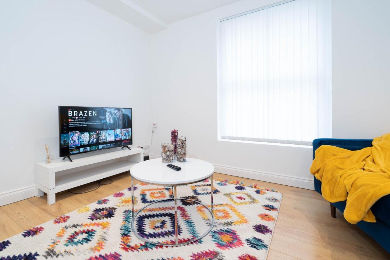 Three Bedroom Apartment- One Choice Stays Serviced Accommodation- Jewellery Quarter Birmingham Exterior photo