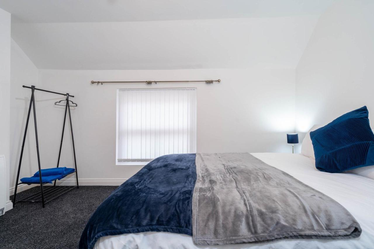 Three Bedroom Apartment- One Choice Stays Serviced Accommodation- Jewellery Quarter Birmingham Exterior photo
